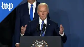 Biden introduces Zelensky as Putin