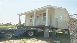 Rutherford High School Construction Academy build mobile home