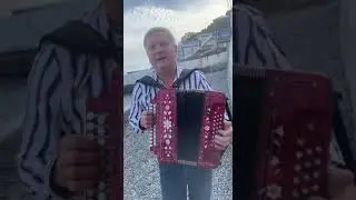 Май 2023 ГАСПРА # НА ПОЗИЦИЮ ДЕВУШКА ПРОВОЖАЛА БОЙЦА. ..