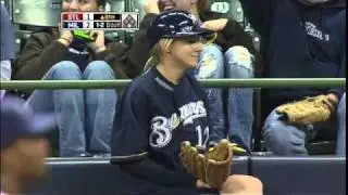 Ballgirl makes a nice catch