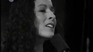 Yehudit Ravitz - Layla