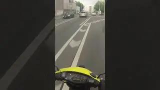 В этих чопперистов даже мухи врезаются сзади - толковый только выхлоп. Приключения Эдика на полтосе