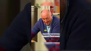 Николай Петрович уламывает Галю 😂