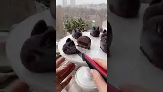 Сливовые кролики