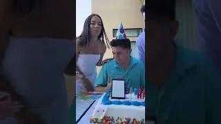 When he see’s the photo!😮😱 