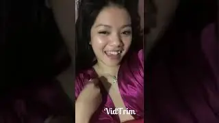 Sungguh indah tanpa menggunakan bra.
