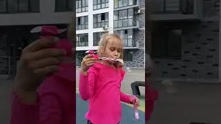 Куда уходит детство? В какие города? Ах, вот же оно - счастливое детство во дворах домов UDS!