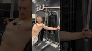 Качаем грудные мышцы 