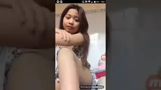 Cewek ini bigo ini tanpa menggunakan BRA..