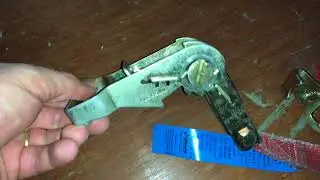 How to lubricant and clean tie down straps with WD40 ratchet maintenance DIY