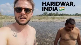 Bathing in the Holiest river in the world 🇮🇳 The Ganges