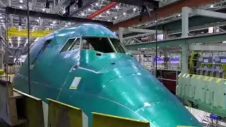 building the final Boeing 747 - timelapse - 