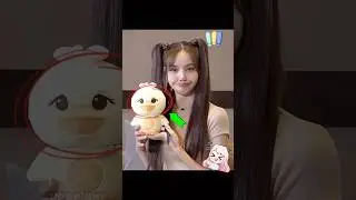 Lisa And Her Duck Face 🤣 