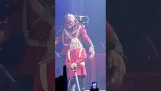 bruce Dickinson battling Eddie The Ead...during the Trooper  