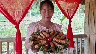 An 18-year-old single mother makes delicious fried spring rolls