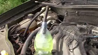 Бензин для лодки всегда с собой.