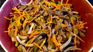 САЛАТ  ИЗ  ЯЗЫКА  ГОВЯЖЬЕГО! Ну, Очень он вкусный! Салат из говяжьего языка на Праздничный стол.