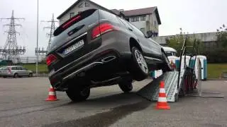 Mercedes-Benz GLE 350d shows offroading possibilities