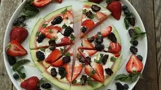 How to Make Fruit Pizza with Watermelon, Berries and Yogurt