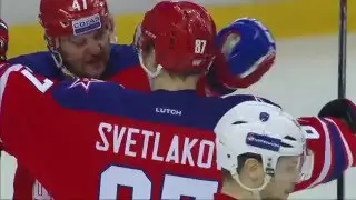 Svetlakov feeds Radulov with a saucer