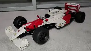 Ayrton Senna - Remote-Controlled McLaren MP4/8 MOC 