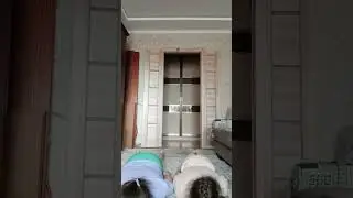 Чем мы занимаемся в гостях 😁