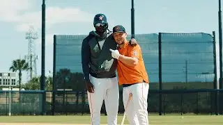 Alex Bregman's FIRST SWINGS of Spring Training (HOME RUN) | Astros Spring Training 2022 | Ep. 1