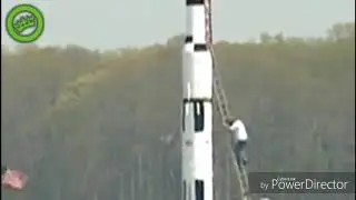 Огромная самодельная ракета