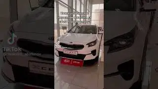 прикол в автосалоне 
