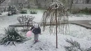 Апрельский снег