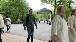 Где ты?-Я в Сокольниках, на танцах😎