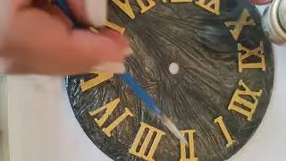 Часы из эпоксидной смолы (очень милые!)
