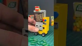 Working Lego Vending Machine with Safe 