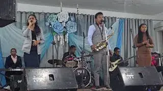 Ny Avo Omano ny mandrakizay Live