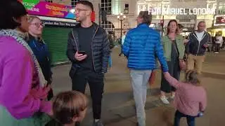 What People Do in London Over Weekend Night | Soho | Colorful Nightlife of London UK |