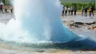 Strokkur geyser. Iceland: July 2012. video 2