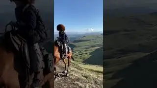 Эльбрус и панорама перевала. По дороге до Джилы-Су шикарный вид. Elbrus #shortvideo #elbrus #travel