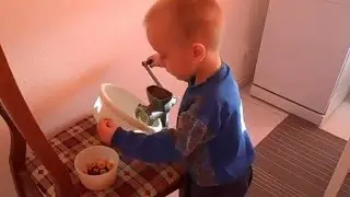Как мясорубка может занять вашего ребенка