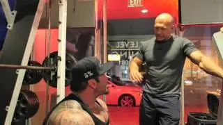 /дубляж/ Rich Piana, обсуждение стероидов. Разбор техники жима лежа