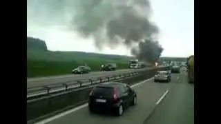 Пожар на дороге!
