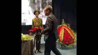 🙏🙏🙏Венок от Президента Беларуси легенде спорта Александру Медведю🙏🙏🙏