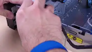 Lenovo ThinkSystem SR665 V3 removing a front IO module