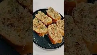 Make Chilli Cheese Garlic Bread At Home
