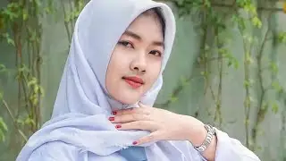 Begini kelakuan jilbab coklat kacamata anak SMA kalo jam kosong
