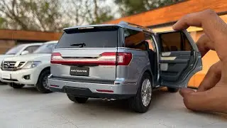 Mini Lincoln Navigator 