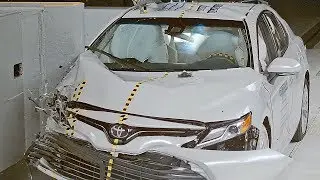 TOYOTA CAMRY CRASH TEST