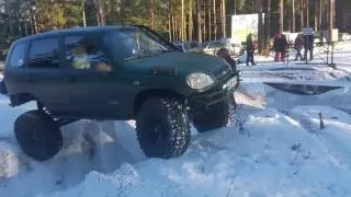 Шевроле Нива на мостах Уаз
