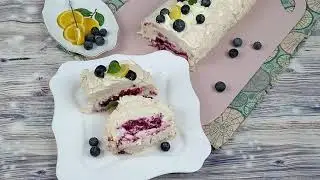 Меренговый рулет. Рецепт меренгового рулета с черной смородиной.