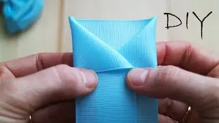 Charm!!! 😱😱😱 Awesome way to make ribbon bows
