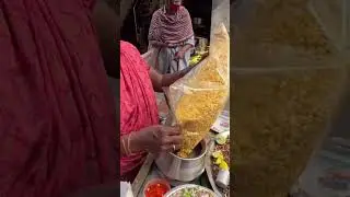 Evergreen Boil Peanut Masala Muri of Chennai at T Nagar Market | Chennai Street Food 